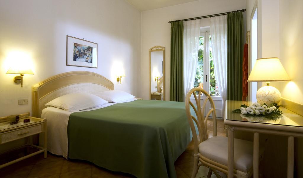 Lacco Ameno  Hotel Villa Angelica מראה חיצוני תמונה