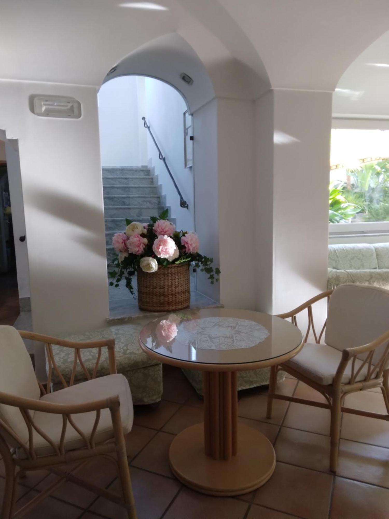 Lacco Ameno  Hotel Villa Angelica מראה חיצוני תמונה