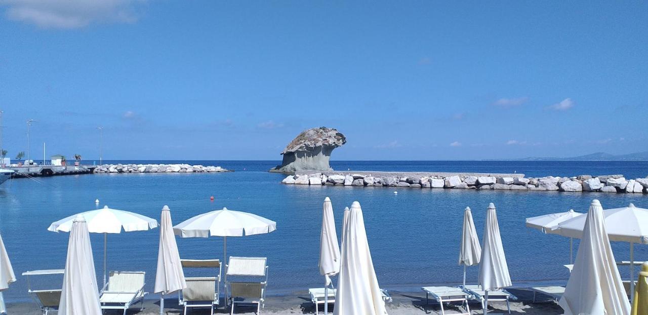Lacco Ameno  Hotel Villa Angelica מראה חיצוני תמונה